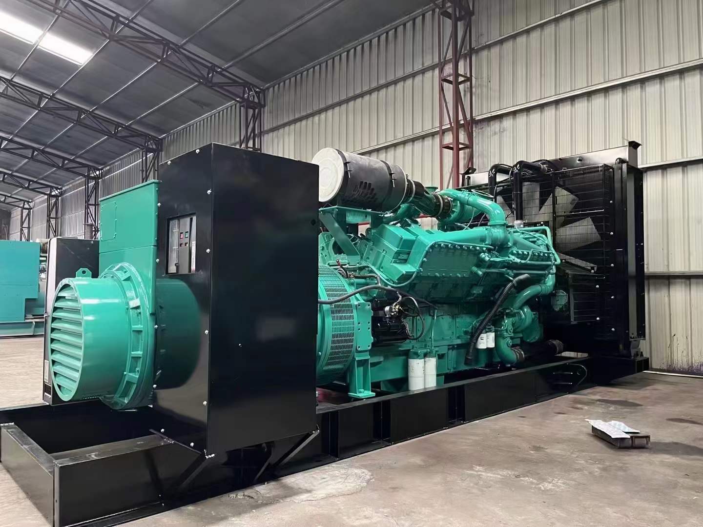 封丘如何降低 800kW 柴油发电机输出电流的波动？